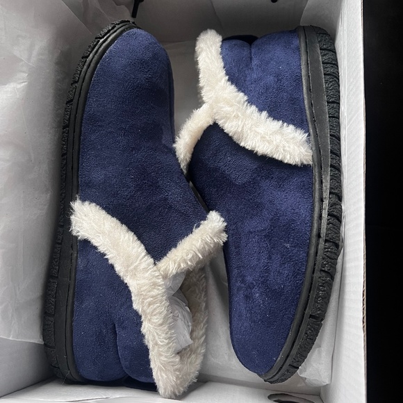 Soft moc  ladies slippers size 6 brand new - Picture 1 of 6